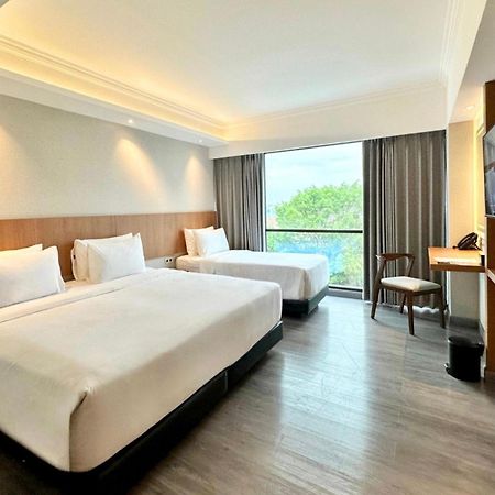 The Malioboro Hotel & Conference Center Yogyakarta Exterior foto